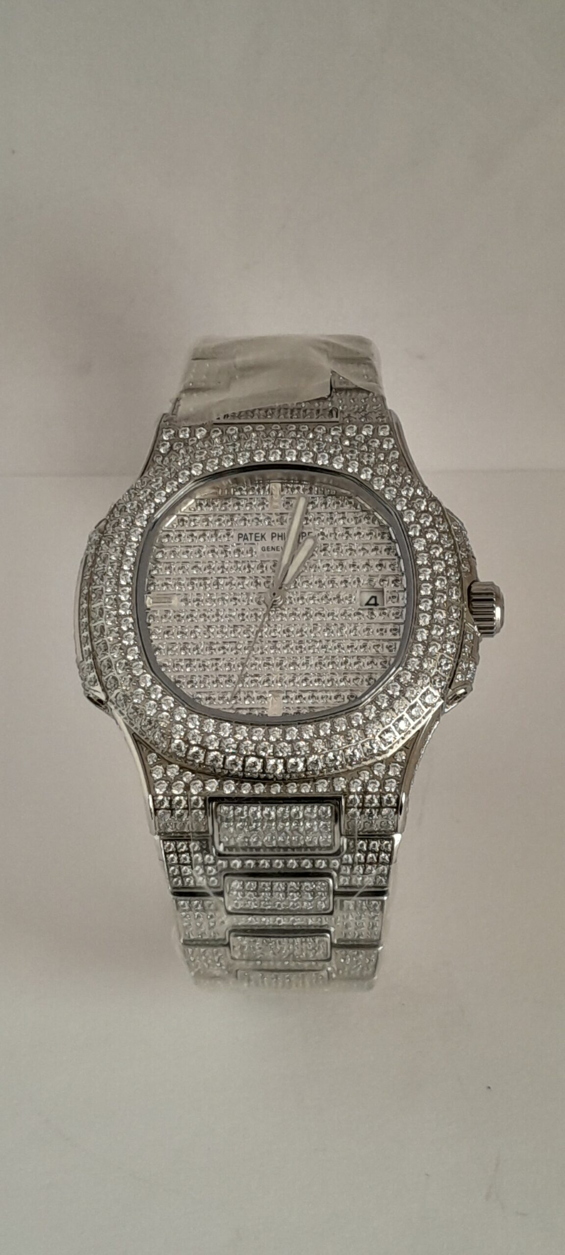 Swiss Patek Philippe Nautilus Oro Blanco Full Diamond